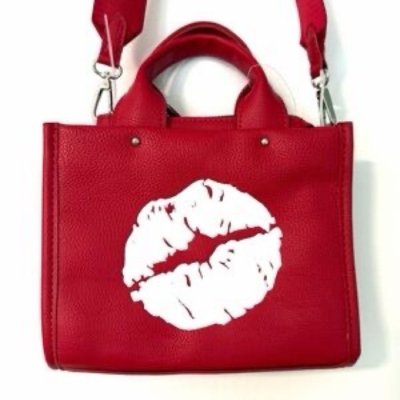Betsey Johnson Handbags - Betsey Johnson Red XOHARLYL Small Tote Kiss Lips Crossbody Tote Purse